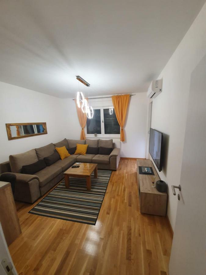 Apartament Apartman Lux Doboj Zewnętrze zdjęcie