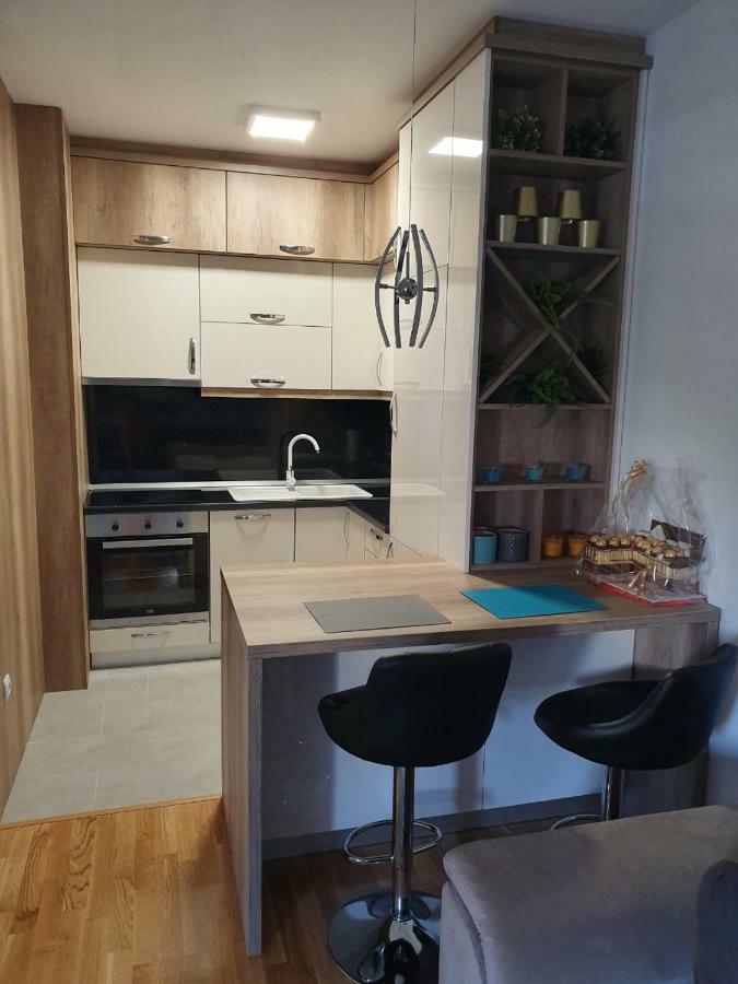 Apartament Apartman Lux Doboj Zewnętrze zdjęcie